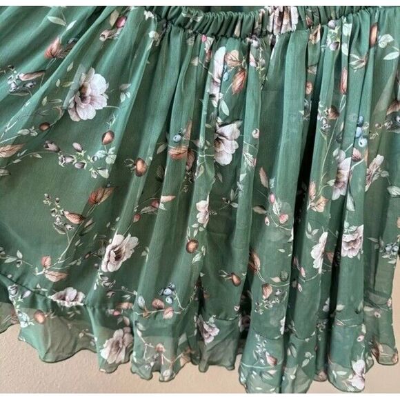 Lulu's endless charisma Green Floral pleated open back chiffon Mini Dress Medium - Picture 11 of 12